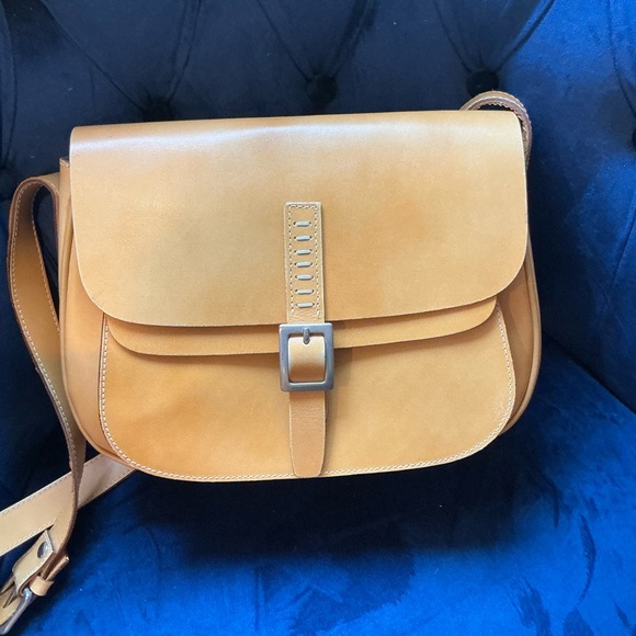 Francesco Biasia Tan Leather Crossbody Bag - Picture 12 of 12
